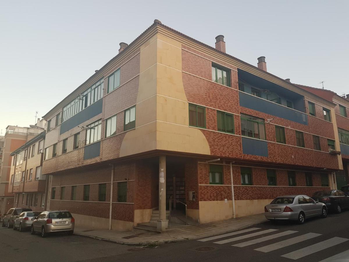 Www Goyahospitales Es Apartment Leon Ngoại thất bức ảnh